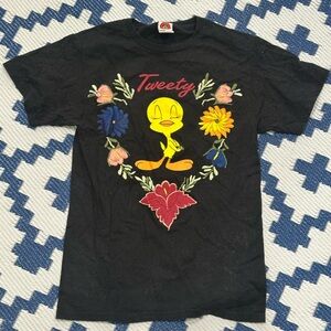 Vintage 90s Looney Tunes Tweety Bird Flowers Embroidered T shirt Black Small